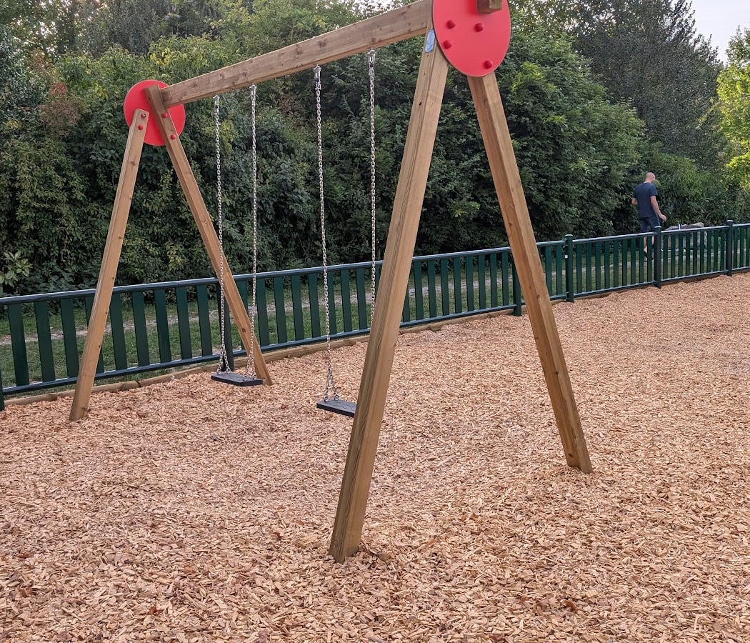 Parc, aire de jeux pour enfants 2